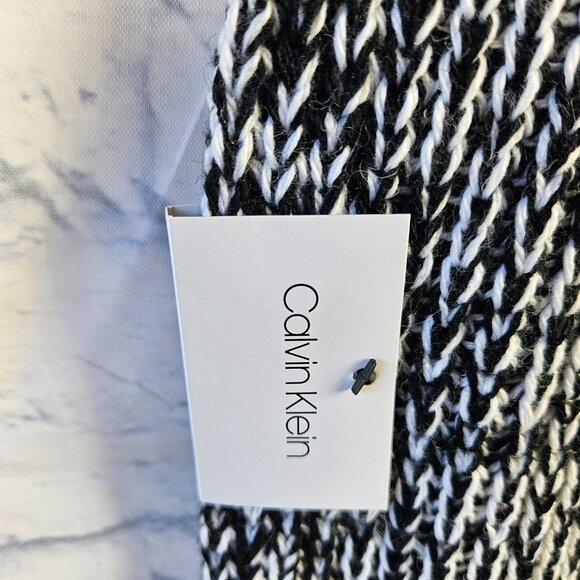 NWT Calvin Klein OS One Size Black/White Knit Infinity Loop Scarf MSRP $58 Women - Picture 6 of 13